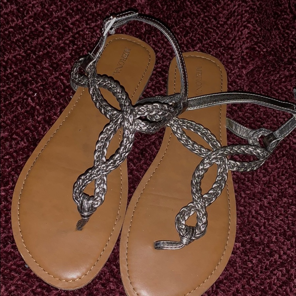 Size 10 Merona Target brand sandal